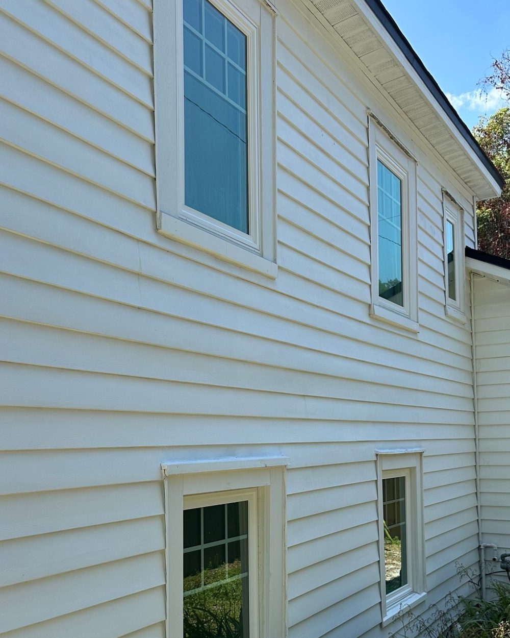 Before and after: vinyl siding soft washed, Casa Care job (after photo)